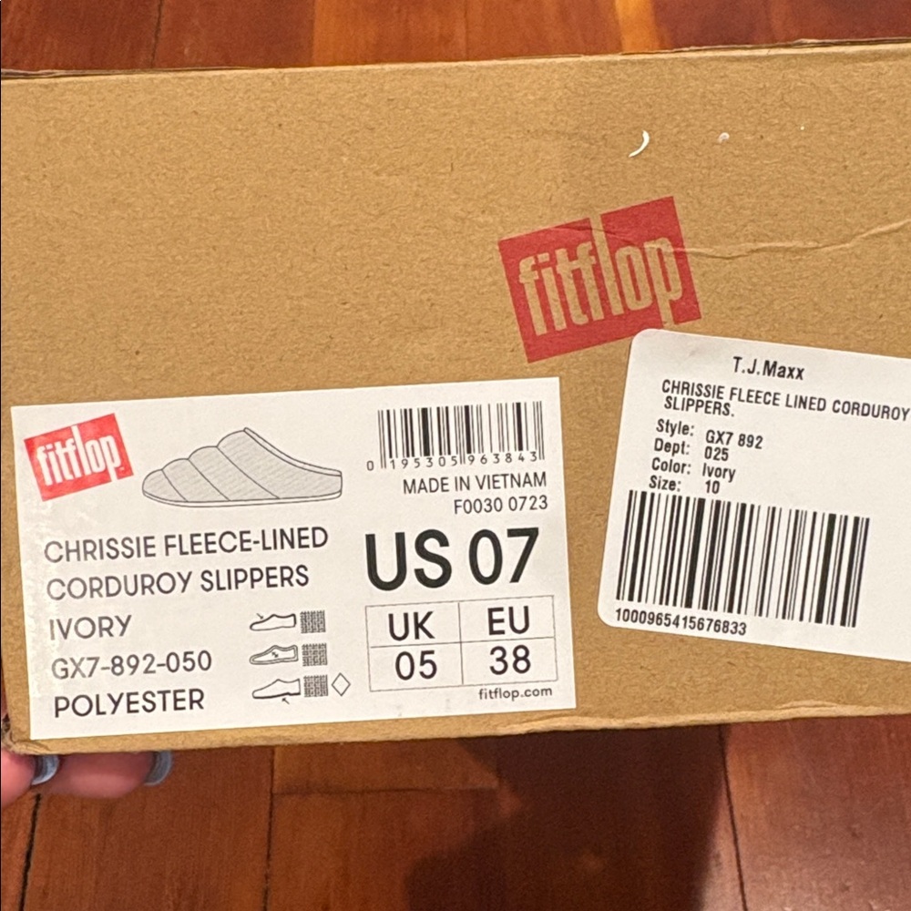 Fleece-lined FitFlop Slippers - Picture 5 of 6